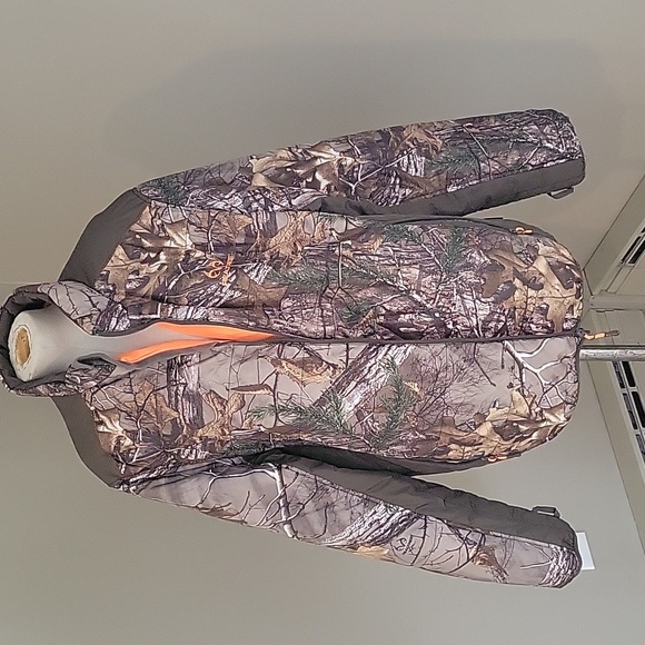 Realtree Other - NWOT Realtree XL Windbreaker Jacket